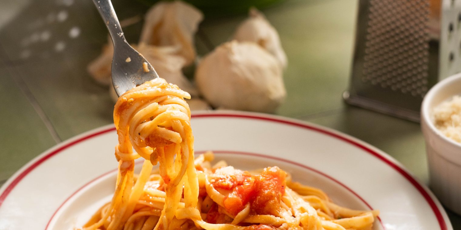 Σάλτσα μαρινάρα με βασιλικό και σόρδο